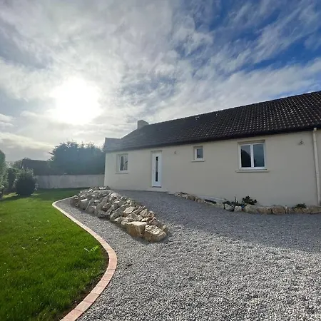 Maison Plain-pied 4 Sur A 700 M Holiday home