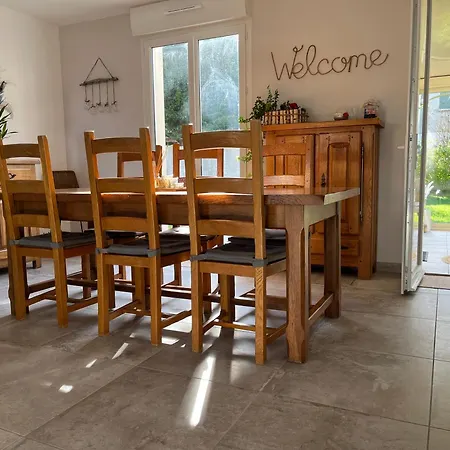 Holiday home Maison Plain-pied 4 Sur A 700 M *